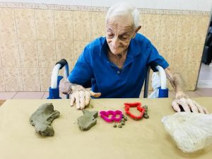 Fundación Mai - #AdoptaunAbuelito